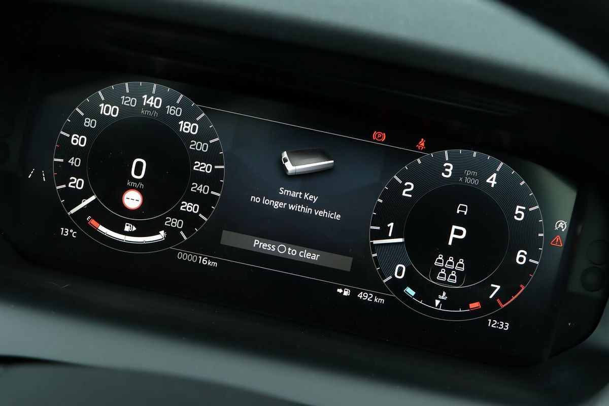2025 Land Rover Discovery Sport P250 Dynamic HSE L550