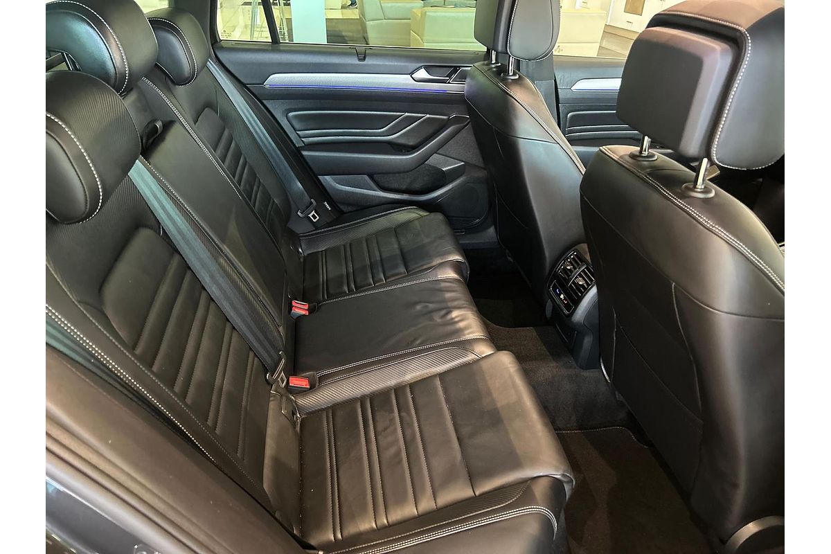 2023 Volkswagen Passat 206TSI R-Line B8