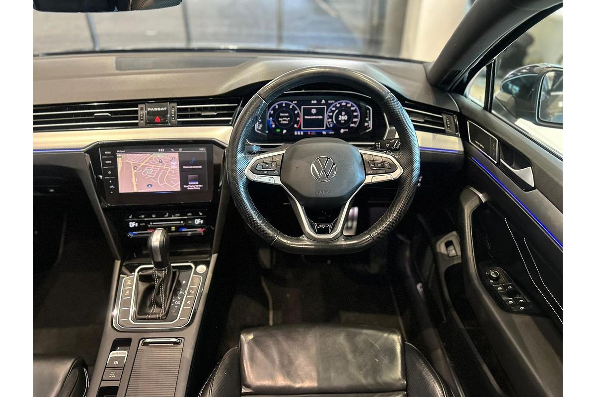 2023 Volkswagen Passat 206TSI R-Line B8