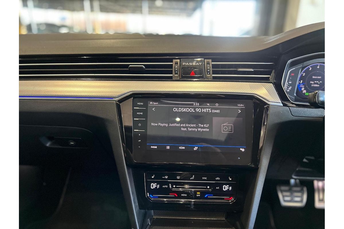 2023 Volkswagen Passat 206TSI R-Line B8