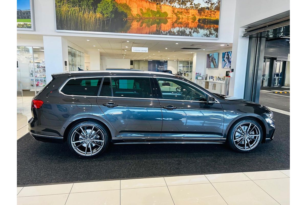 2023 Volkswagen Passat 206TSI R-Line B8