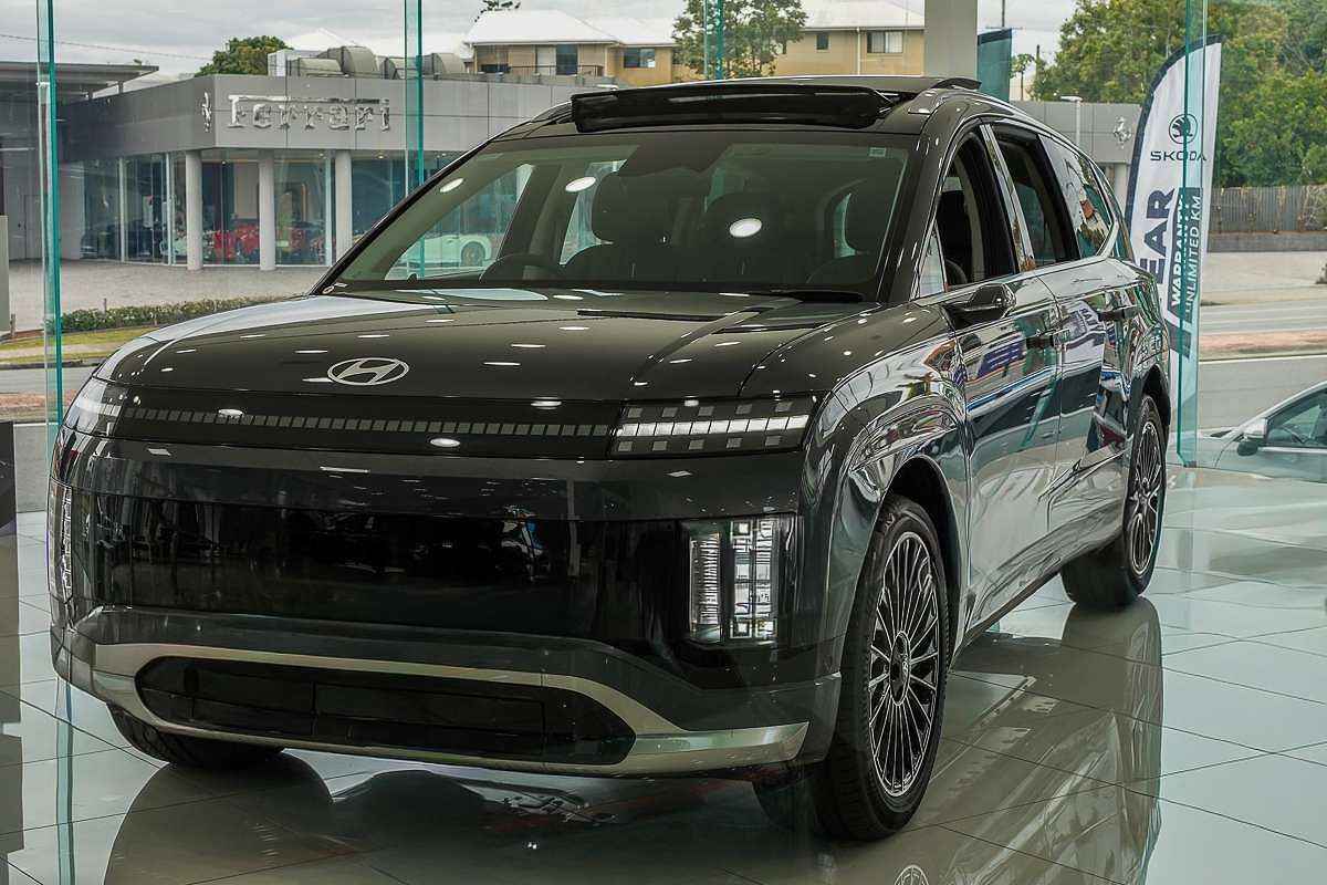 2025 Hyundai IONIQ 9 Calligraphy ME.V1