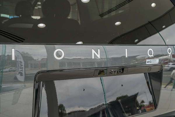 2025 Hyundai IONIQ 9 Calligraphy ME.V1