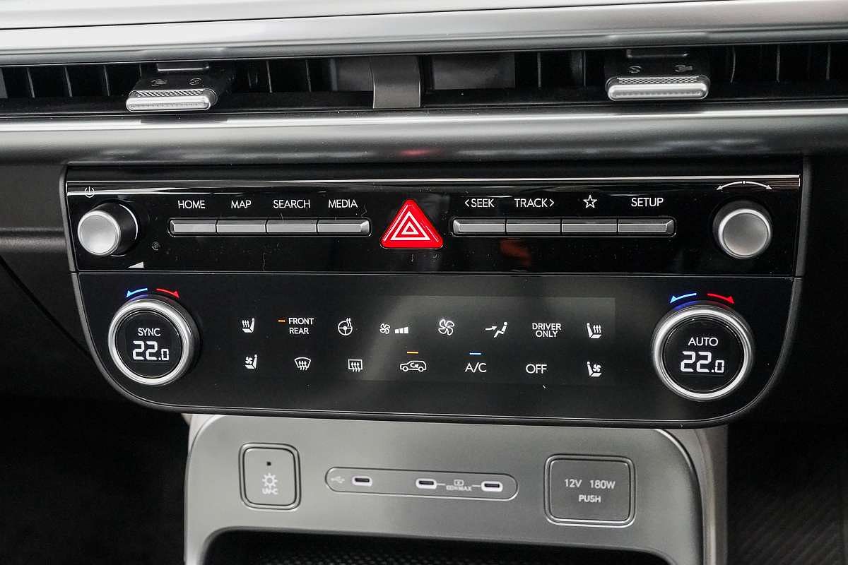 2025 Hyundai IONIQ 9 Calligraphy ME.V1