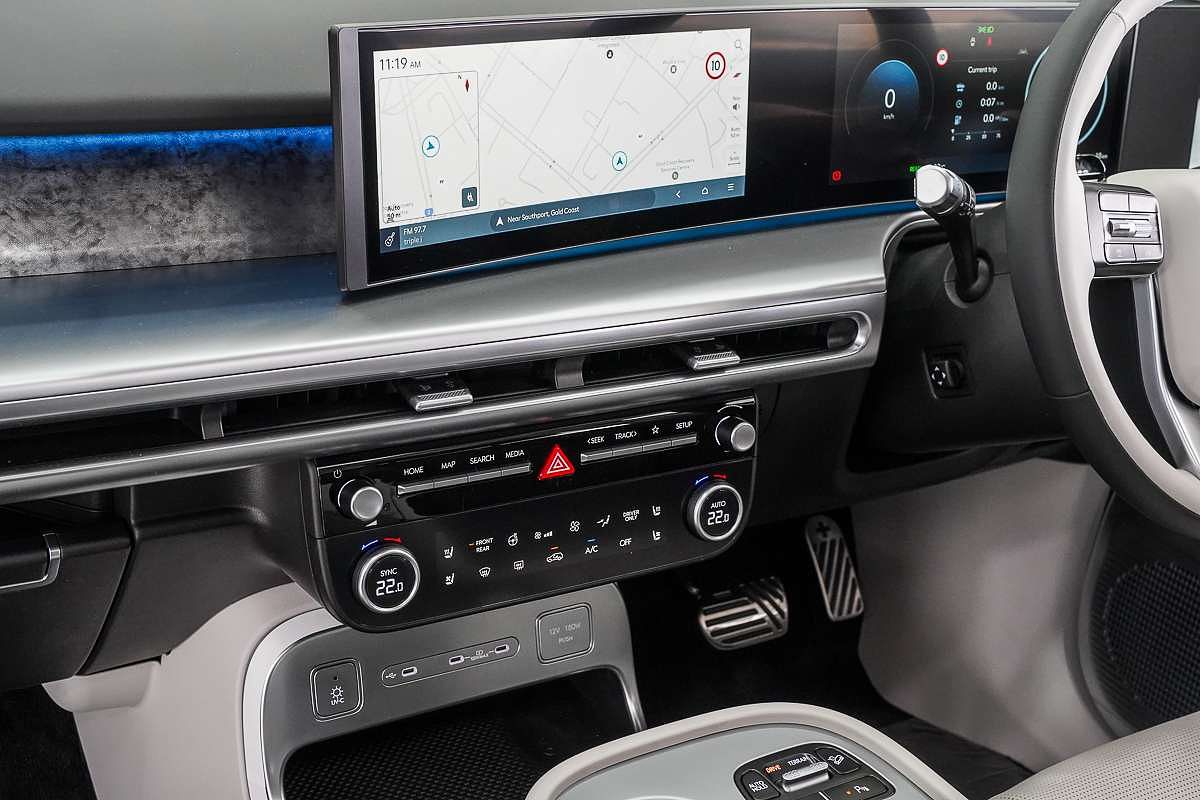 2025 Hyundai IONIQ 9 Calligraphy ME.V1