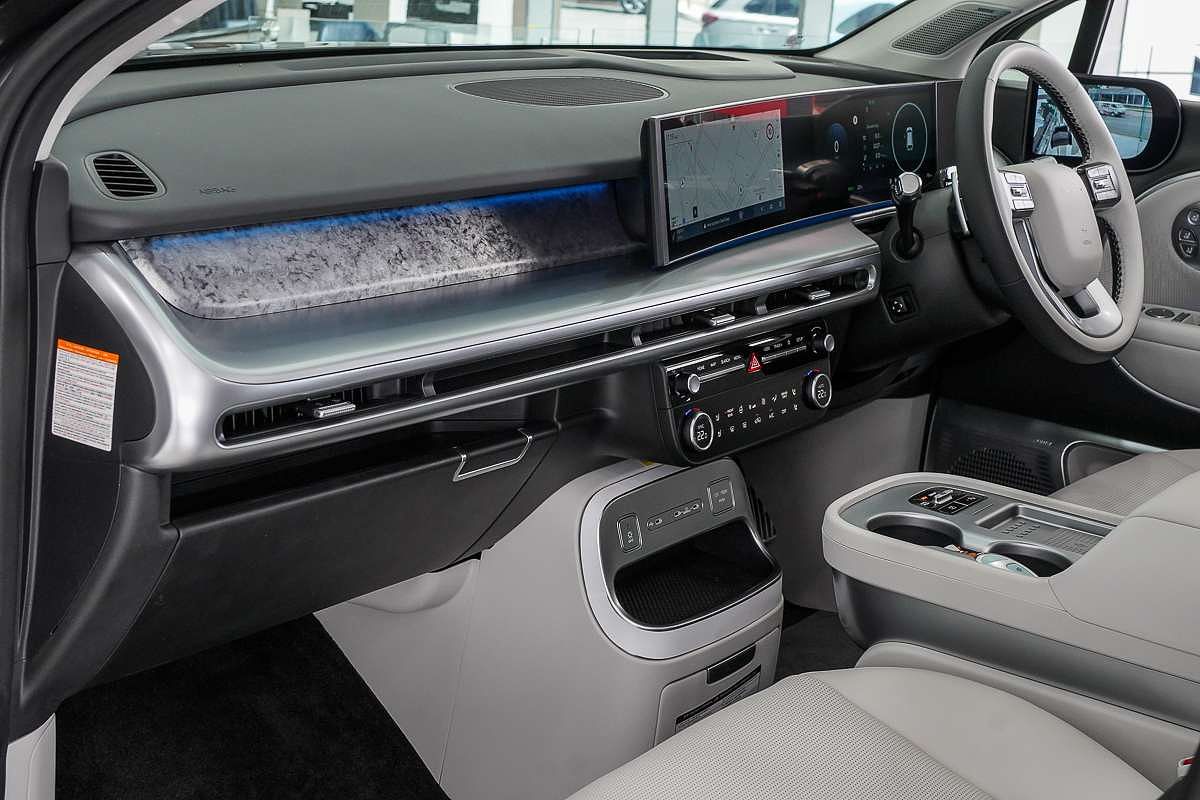 2025 Hyundai IONIQ 9 Calligraphy ME.V1