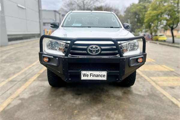 2016 Toyota Hilux SR GUN126R