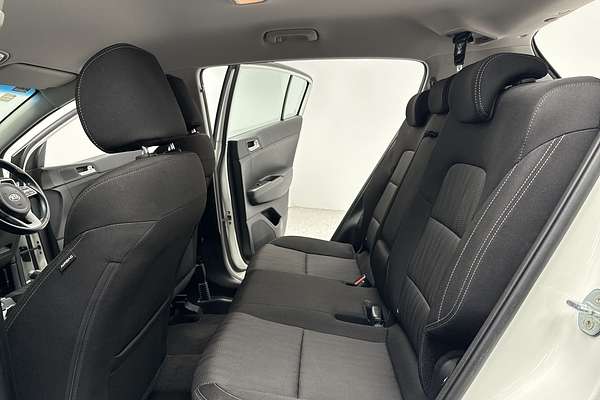 2020 Kia Sportage S QL