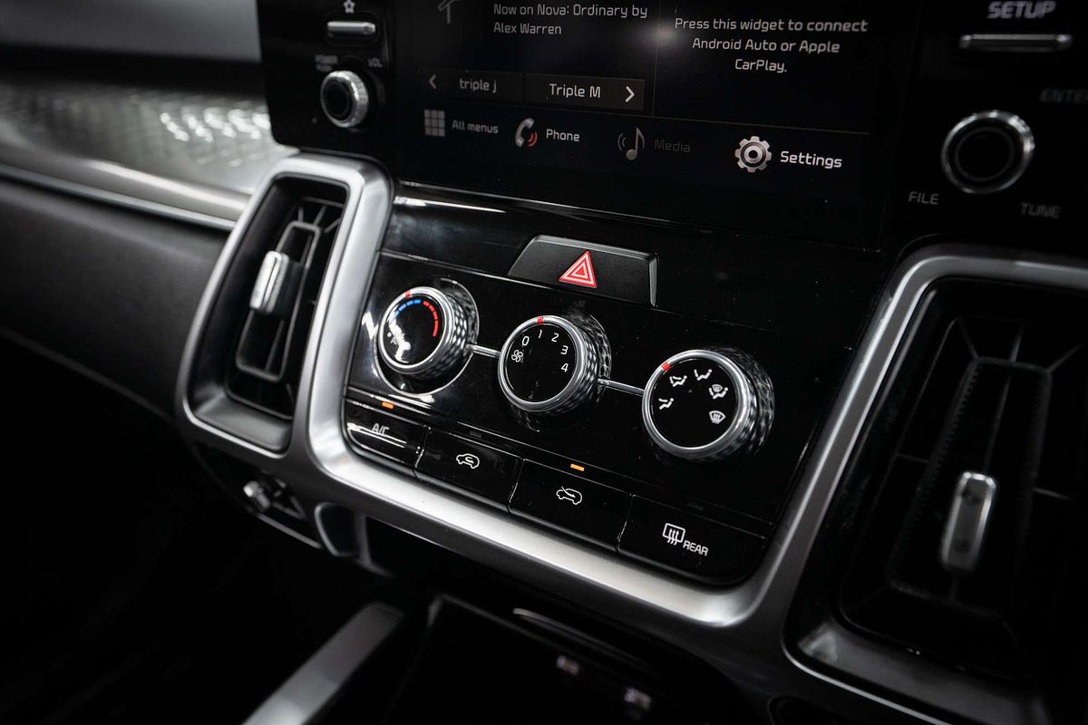 2020 Kia Sorento S MQ4