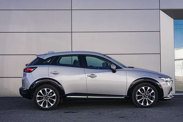 2023 Mazda CX-3 sTouring DK