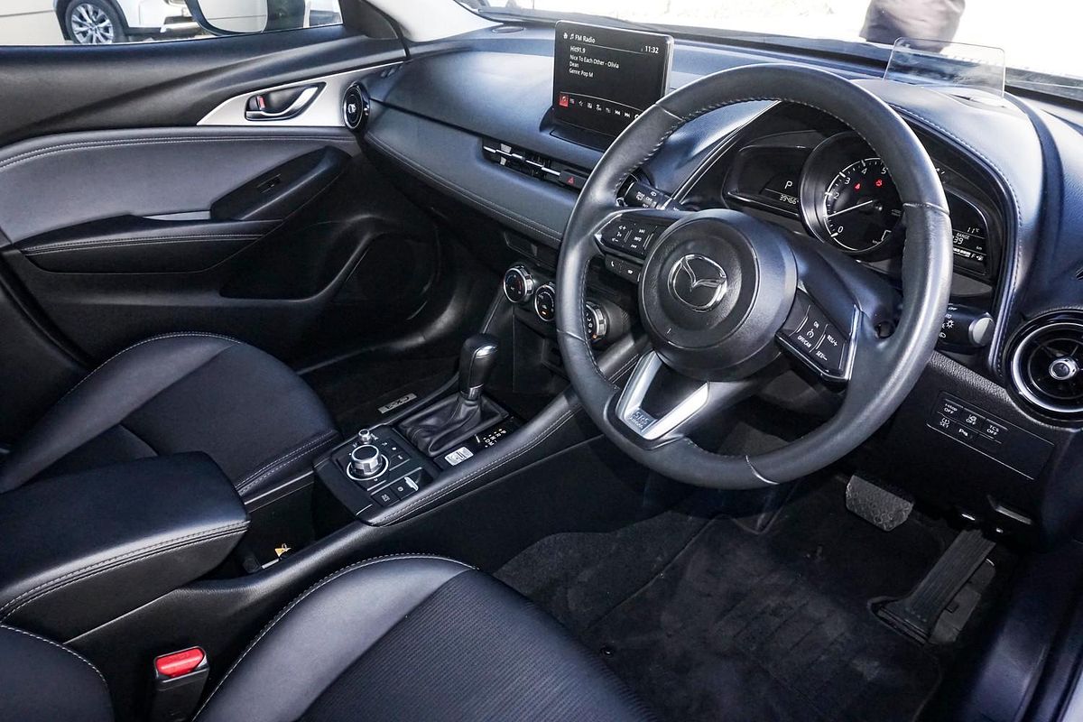 2023 Mazda CX-3 sTouring DK