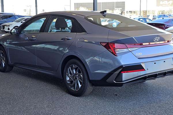 2025 Hyundai i30 Elite Hybrid CN7.V2