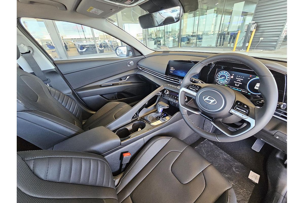 2025 Hyundai i30 Elite Hybrid CN7.V2