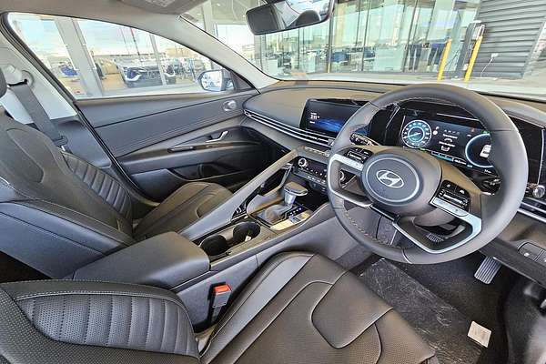2025 Hyundai i30 Elite Hybrid CN7.V2