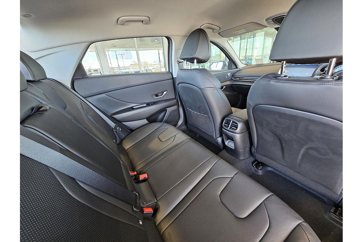 2025 Hyundai i30 Elite Hybrid CN7.V2