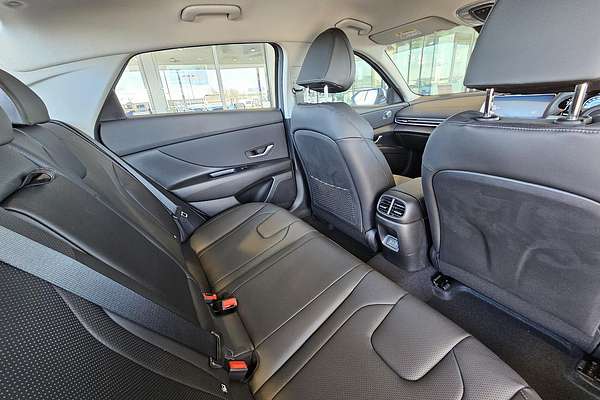 2025 Hyundai i30 Elite Hybrid CN7.V2