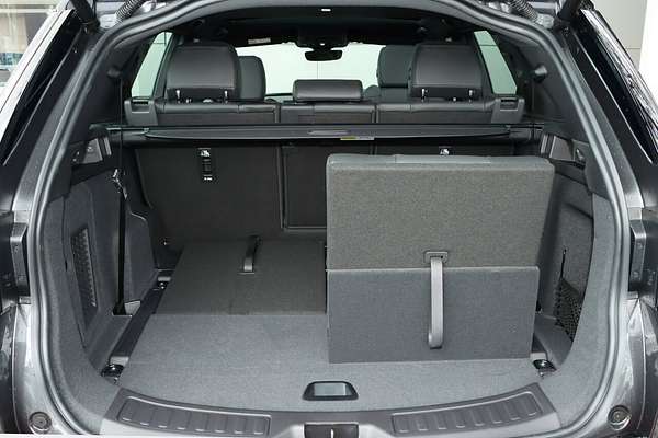2025 Land Rover Discovery Sport P250 Dynamic HSE L550