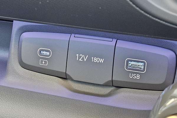 2025 Hyundai INSTER Cross AX.V1