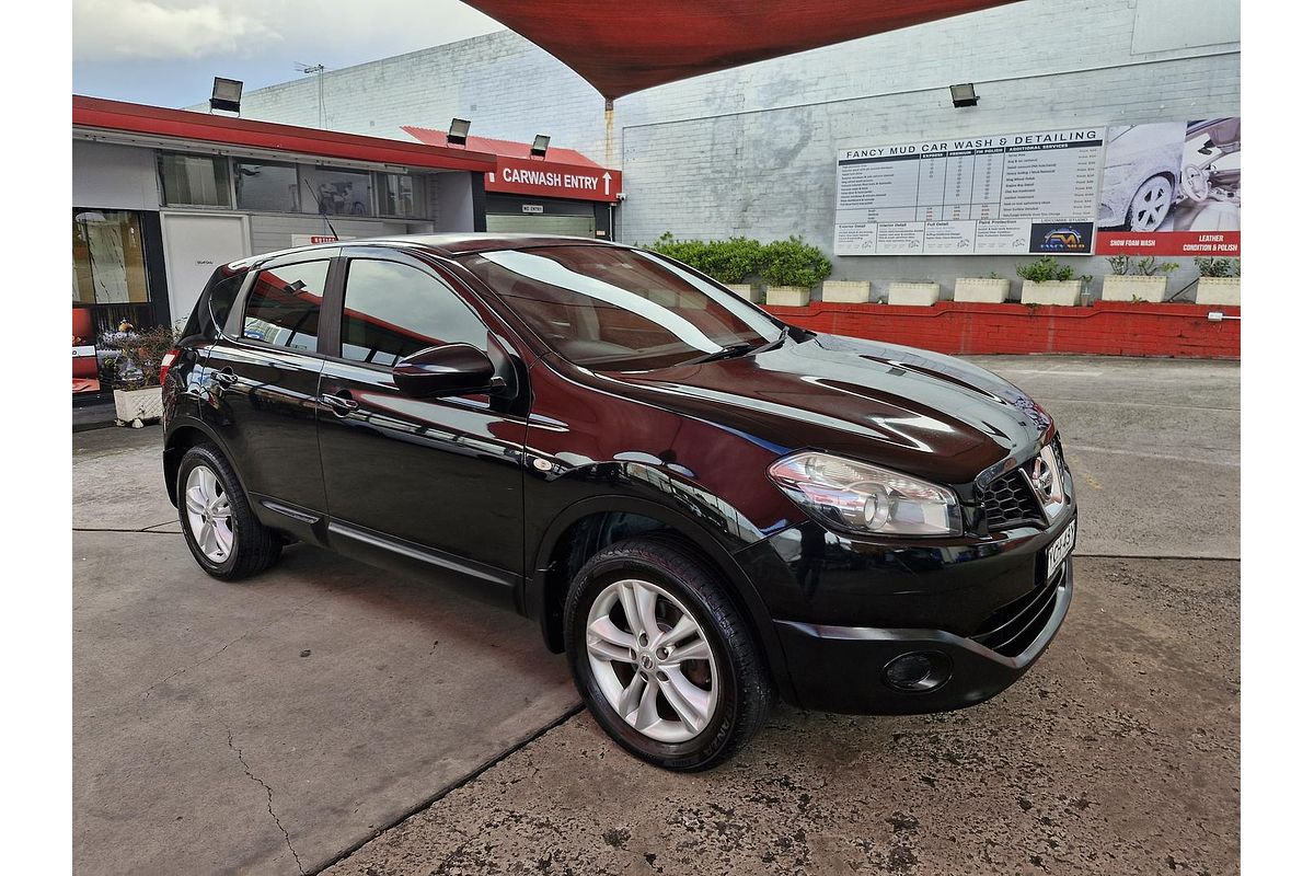2013 Nissan Dualis ST J10 Series 4