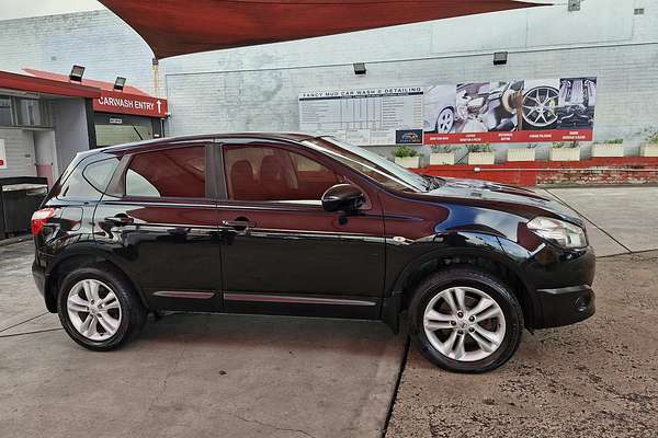 2013 Nissan Dualis ST J10 Series 4
