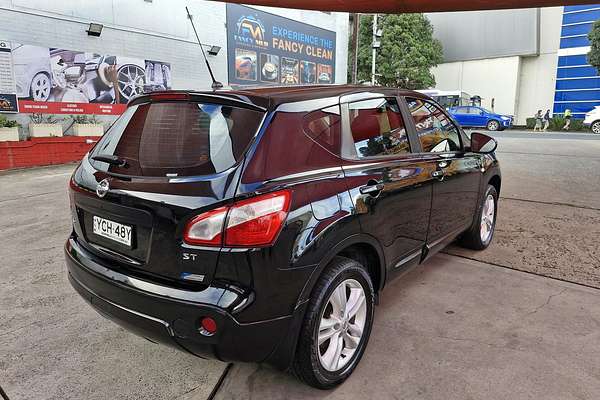 2013 Nissan Dualis ST J10 Series 4
