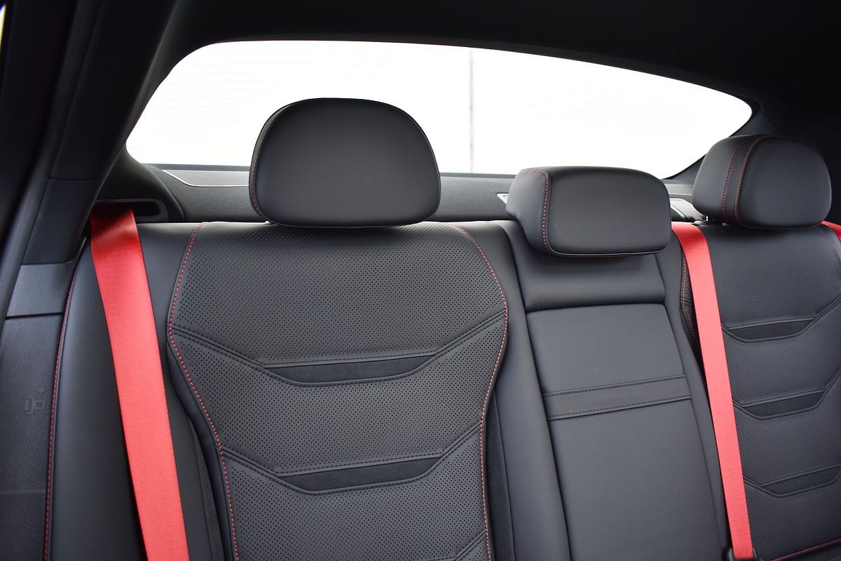 2024 Mercedes-Benz C-Class C63 AMG S E Performance W206