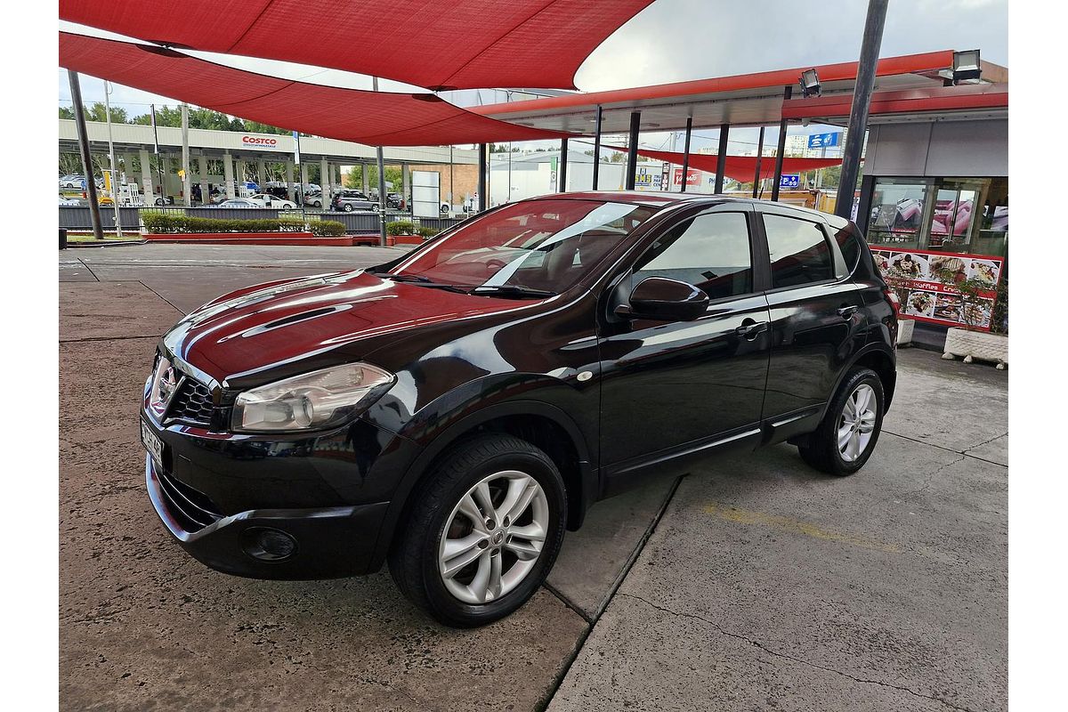2013 Nissan Dualis ST J10 Series 4