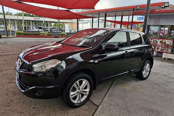 2013 Nissan Dualis ST J10 Series 4
