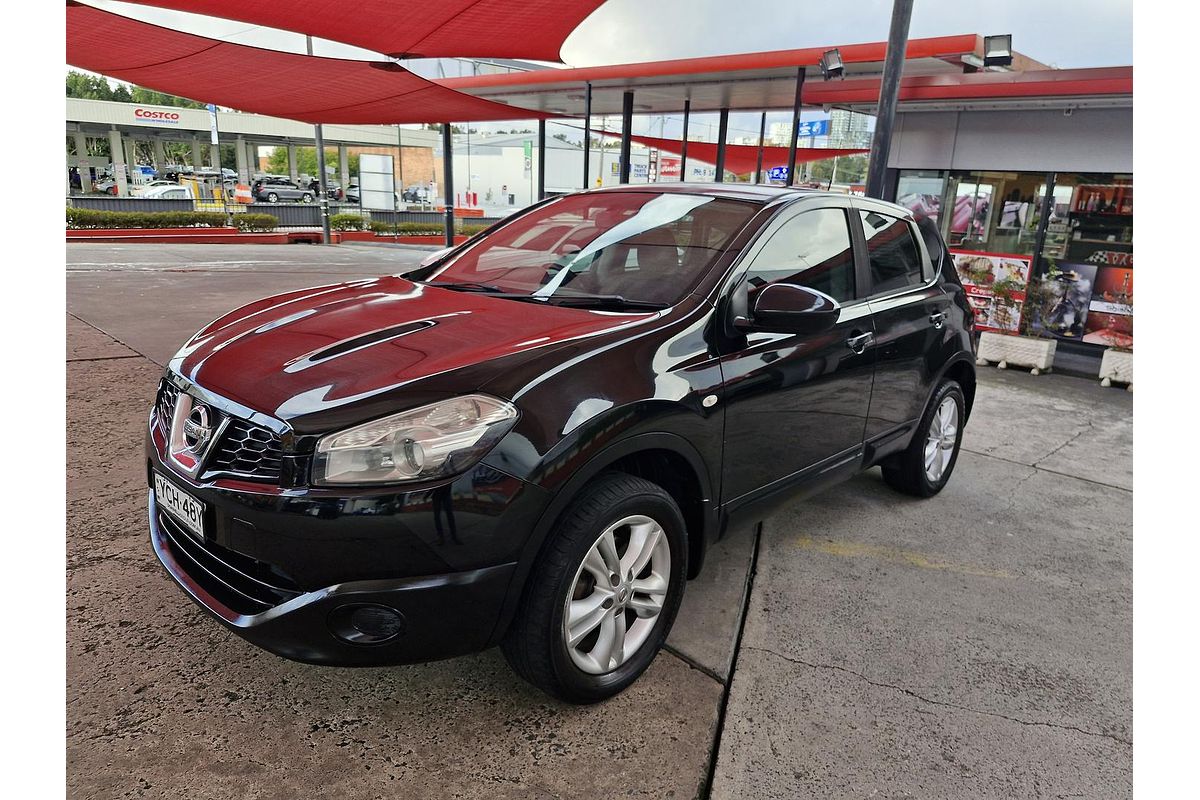 2013 Nissan Dualis ST J10 Series 4
