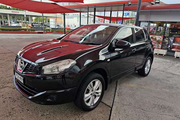 2013 Nissan Dualis ST J10 Series 4