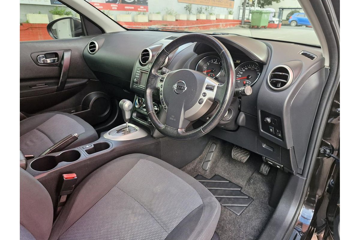 2013 Nissan Dualis ST J10 Series 4