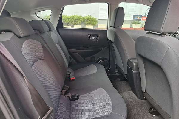 2013 Nissan Dualis ST J10 Series 4