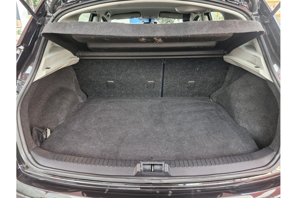 2013 Nissan Dualis ST J10 Series 4