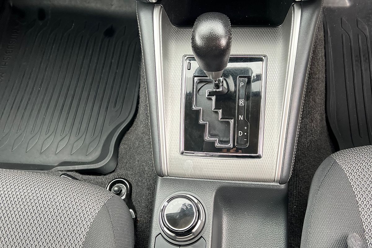 2019 Mitsubishi Triton GLS MR 4X4