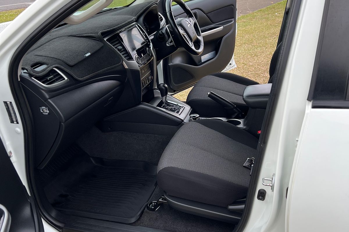 2019 Mitsubishi Triton GLS MR 4X4
