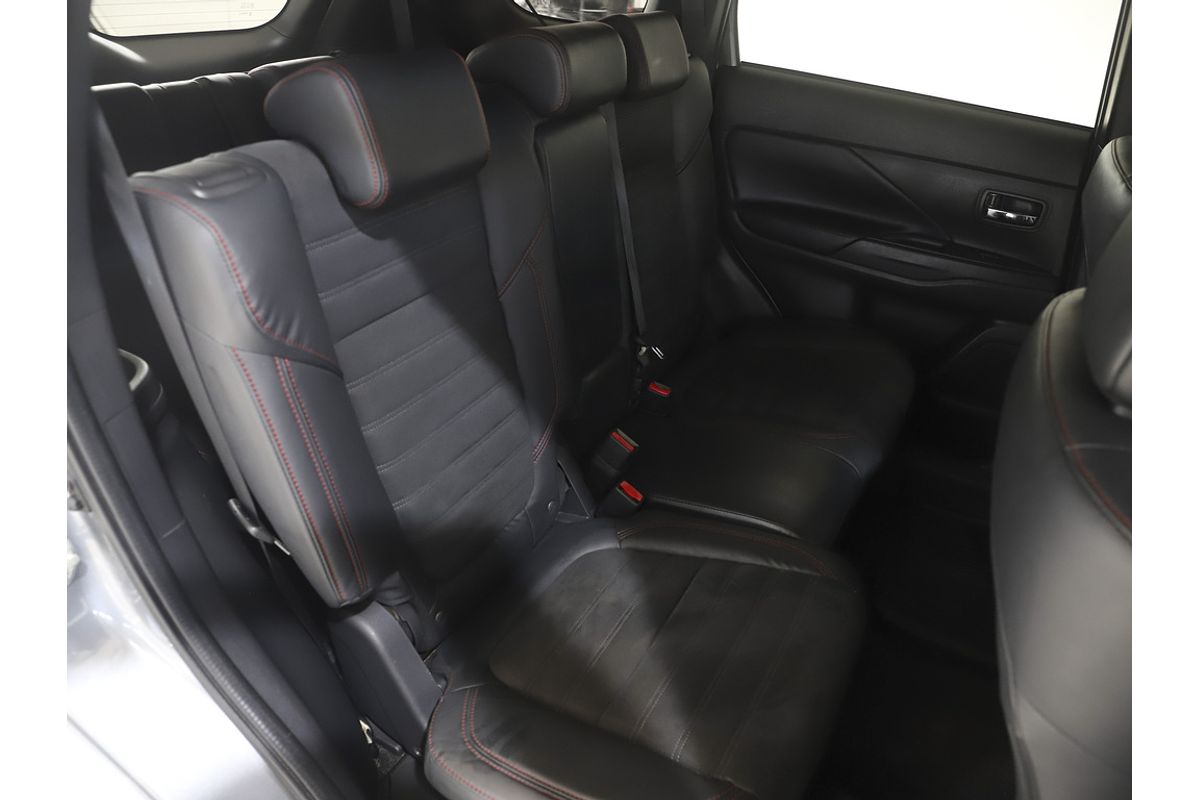 2020 Mitsubishi Outlander Black Edition ZL