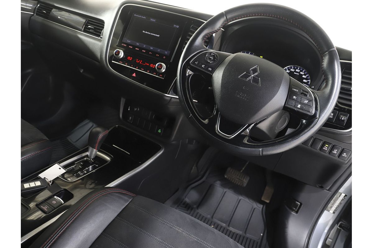 2020 Mitsubishi ZL Outlander BLACK EDN 2.4L P CVT 2WD 7S