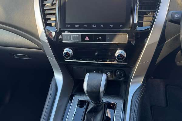 2022 Mitsubishi Pajero Sport GLS QF