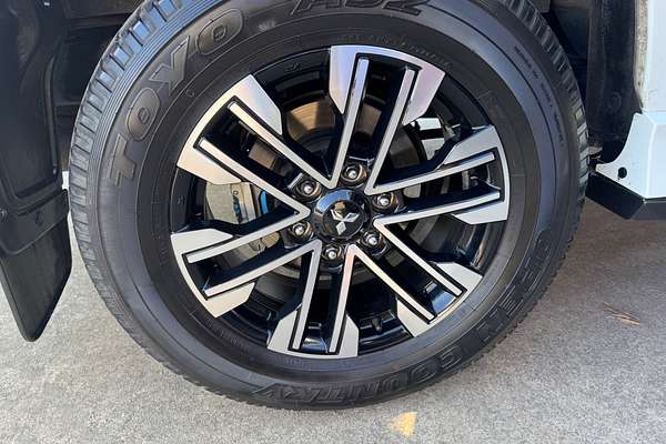 2022 Mitsubishi Pajero Sport GLS QF