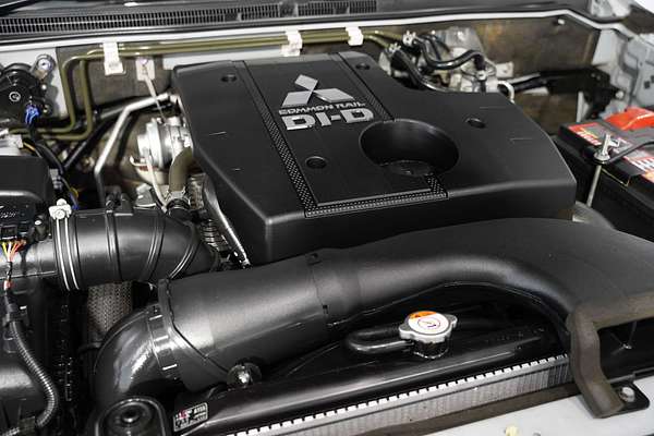 2020 Mitsubishi Pajero GLX NX