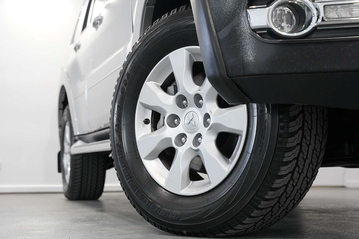 2020 Mitsubishi Pajero GLX NX