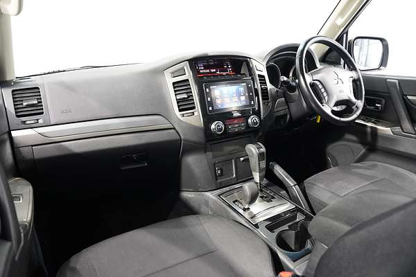 2020 Mitsubishi Pajero GLX NX