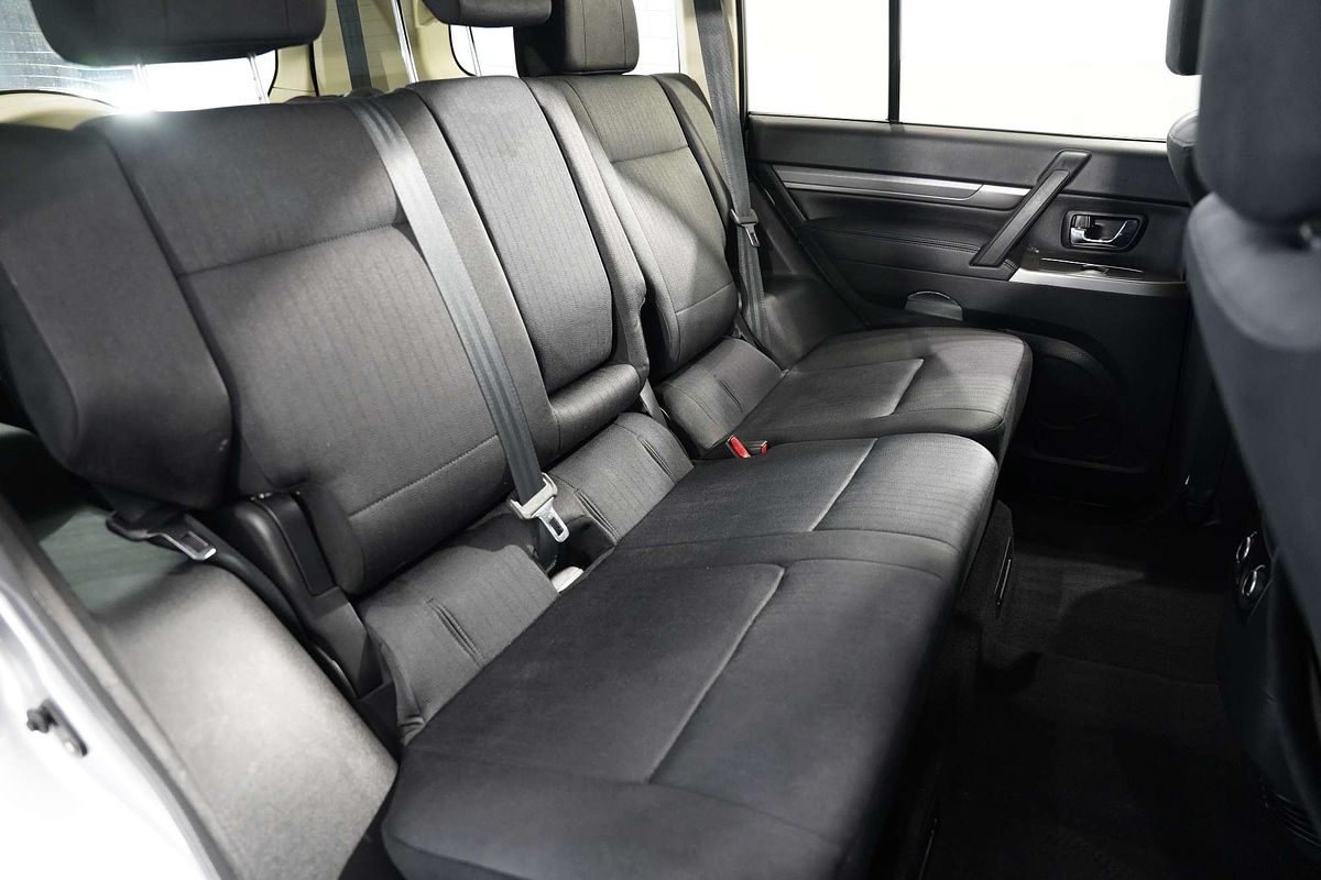 2020 Mitsubishi Pajero GLX NX