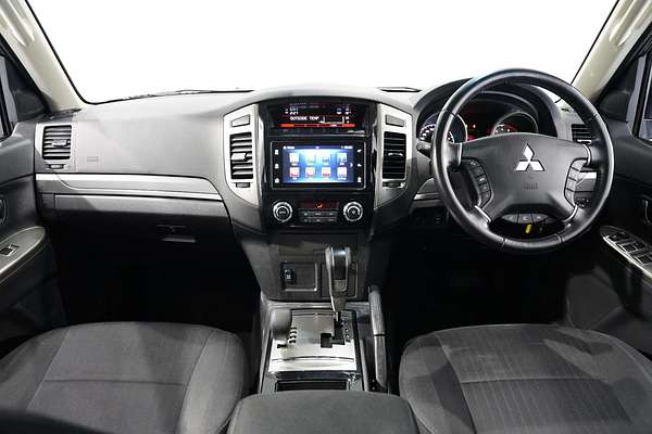 2020 Mitsubishi Pajero GLX NX