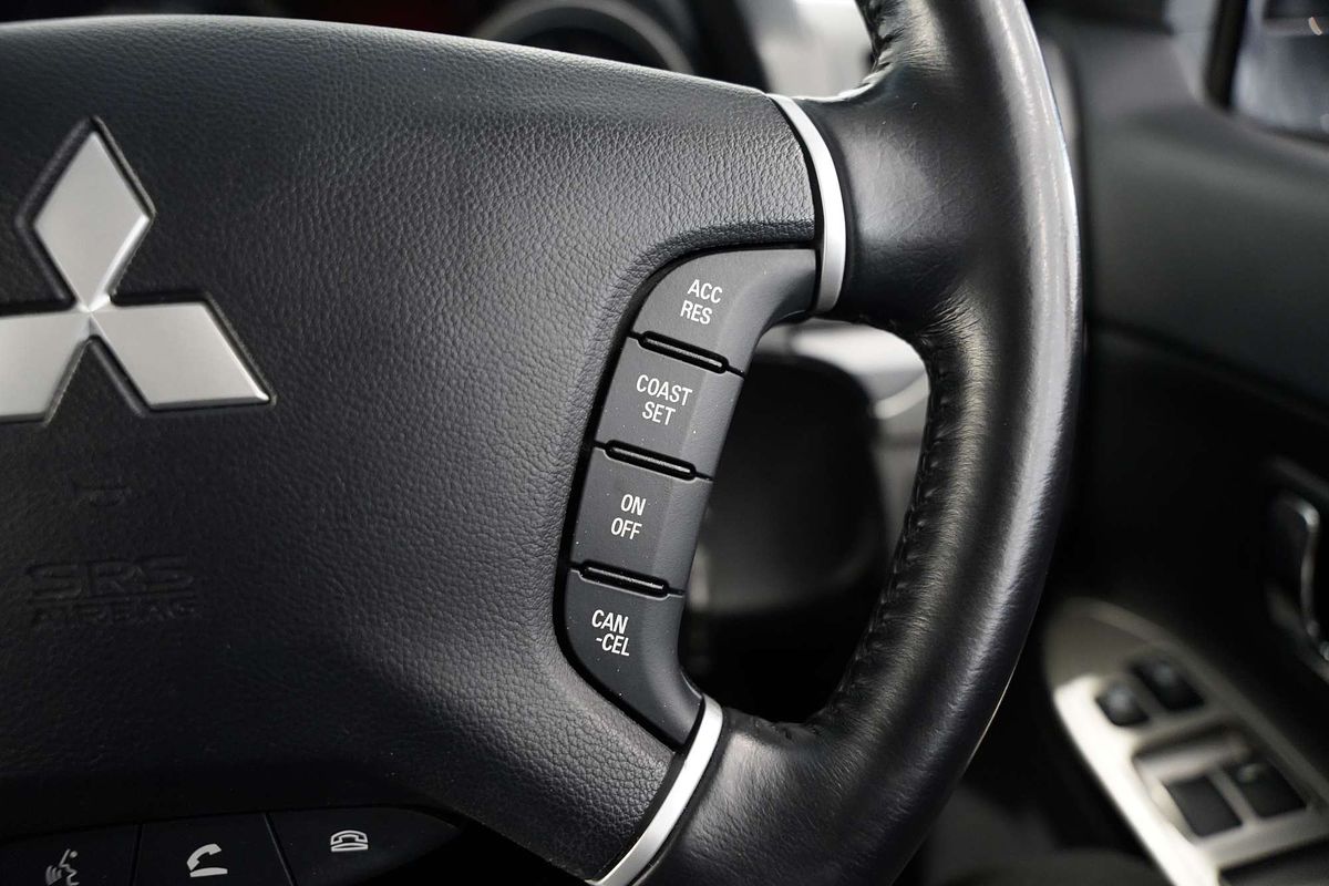 2020 Mitsubishi Pajero GLX NX