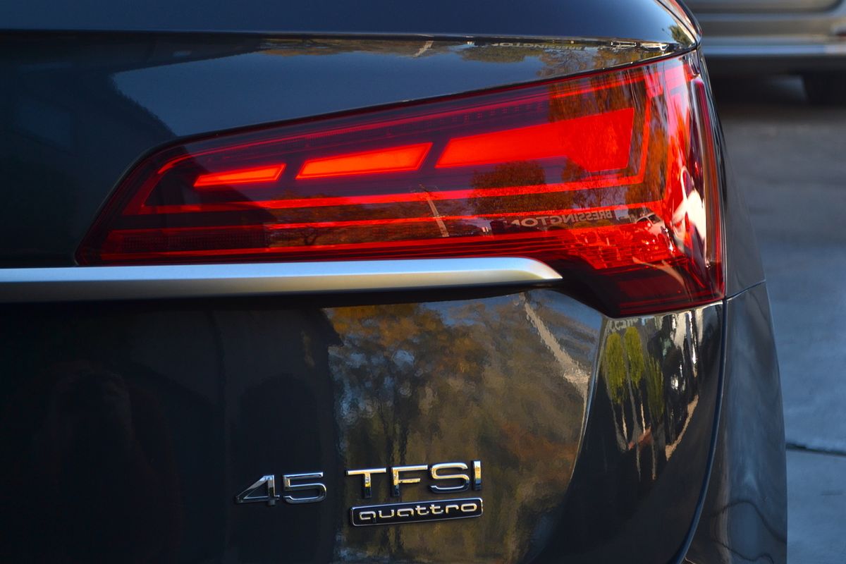 2023 Audi Q5 45 TFSI Sport FY