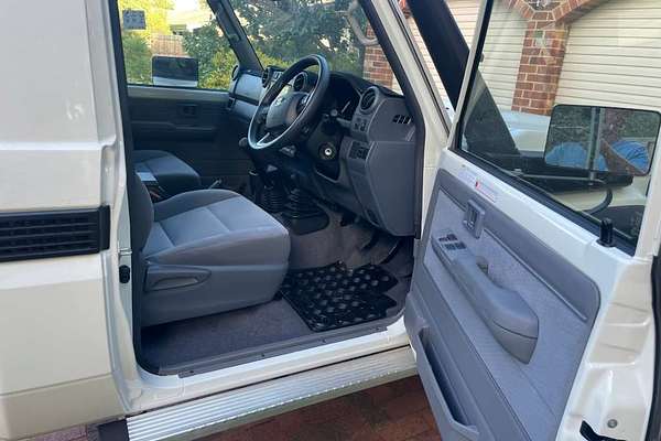 2024 Toyota Landcruiser GXL VDJL79R 4X4