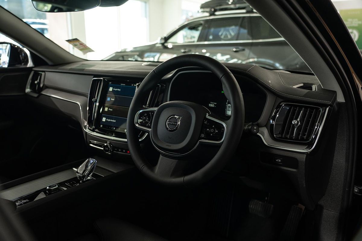 2024 Volvo V60 Cross Country Ultra B5 Bright