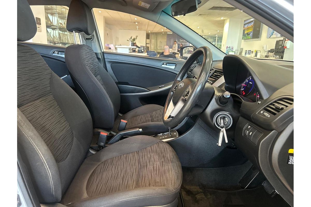 2015 Hyundai Accent Active RB2