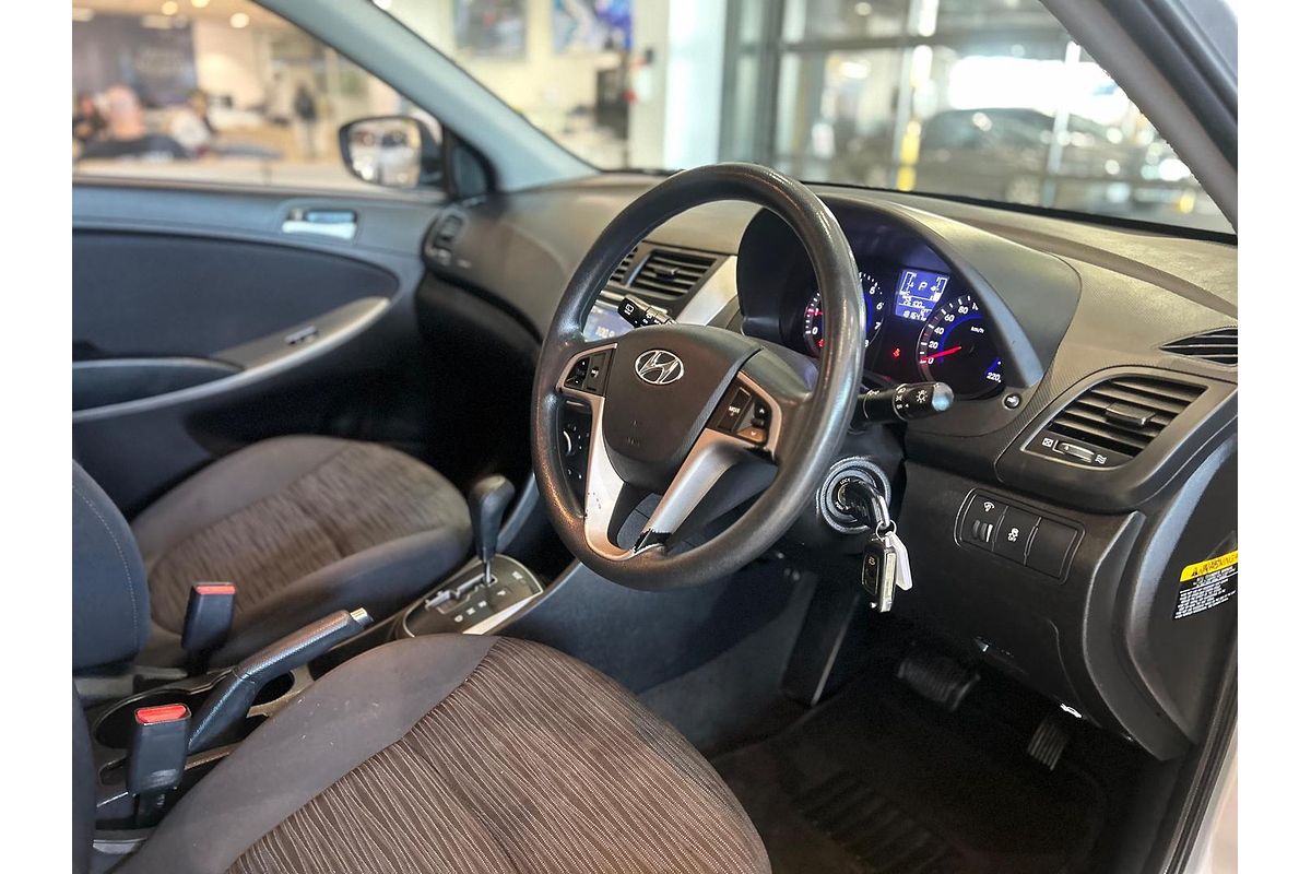 2015 Hyundai Accent Active RB2